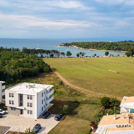 Baden Resort Basanija, Umag-With Sea View, Parking And 300M From The Beach Buitenkant foto