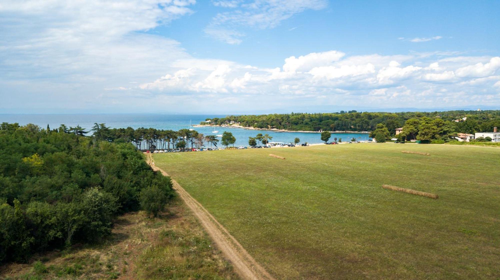 Baden Resort Basanija, Umag-With Sea View, Parking And 300M From The Beach Buitenkant foto